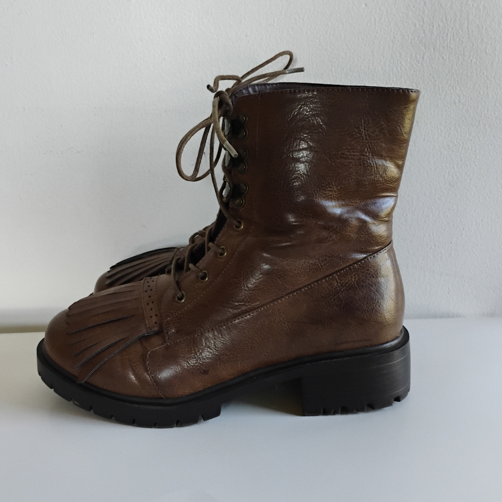 Rare Vintage Looking Brown Vegan Leather Ankle Boots - Picture 11 of 13